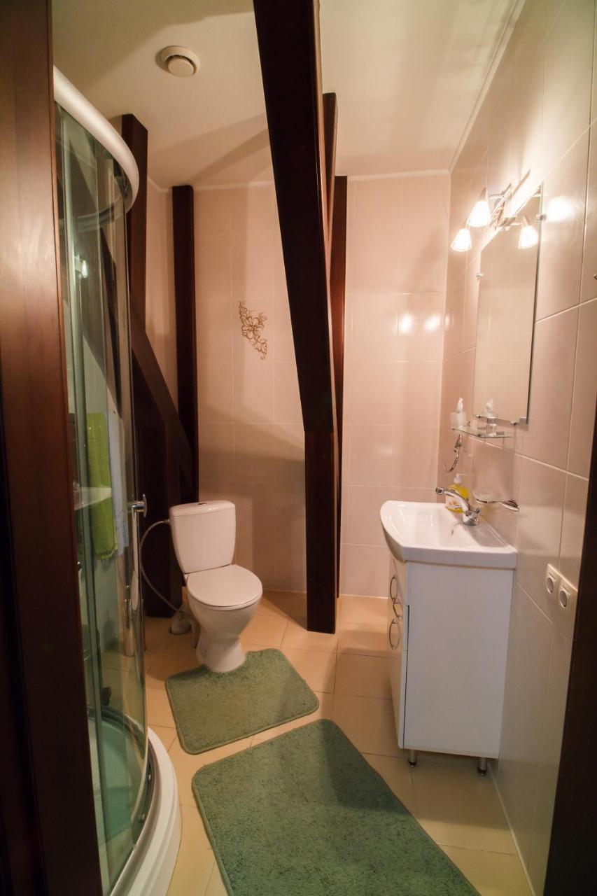 Hotel On Khmelnytskogo 8 哈尔科夫 外观 照片