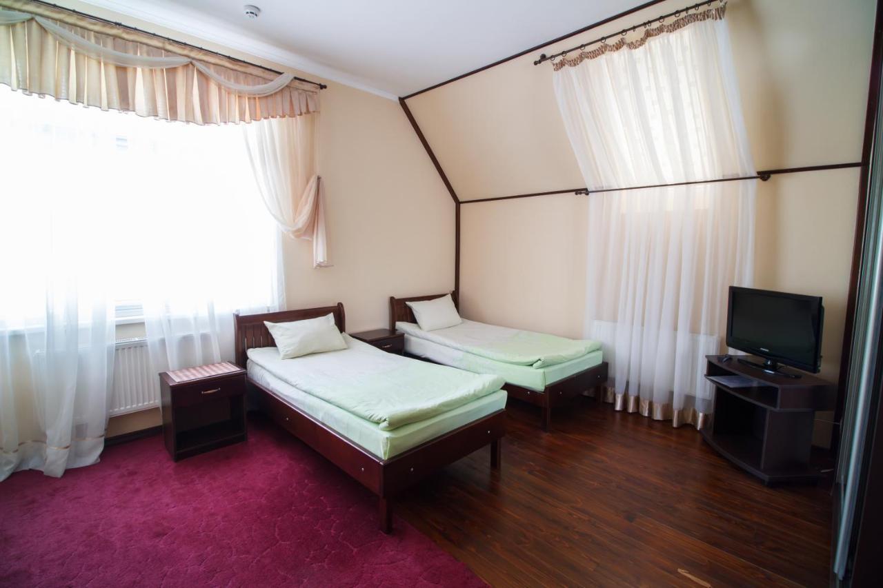 Hotel On Khmelnytskogo 8 哈尔科夫 外观 照片